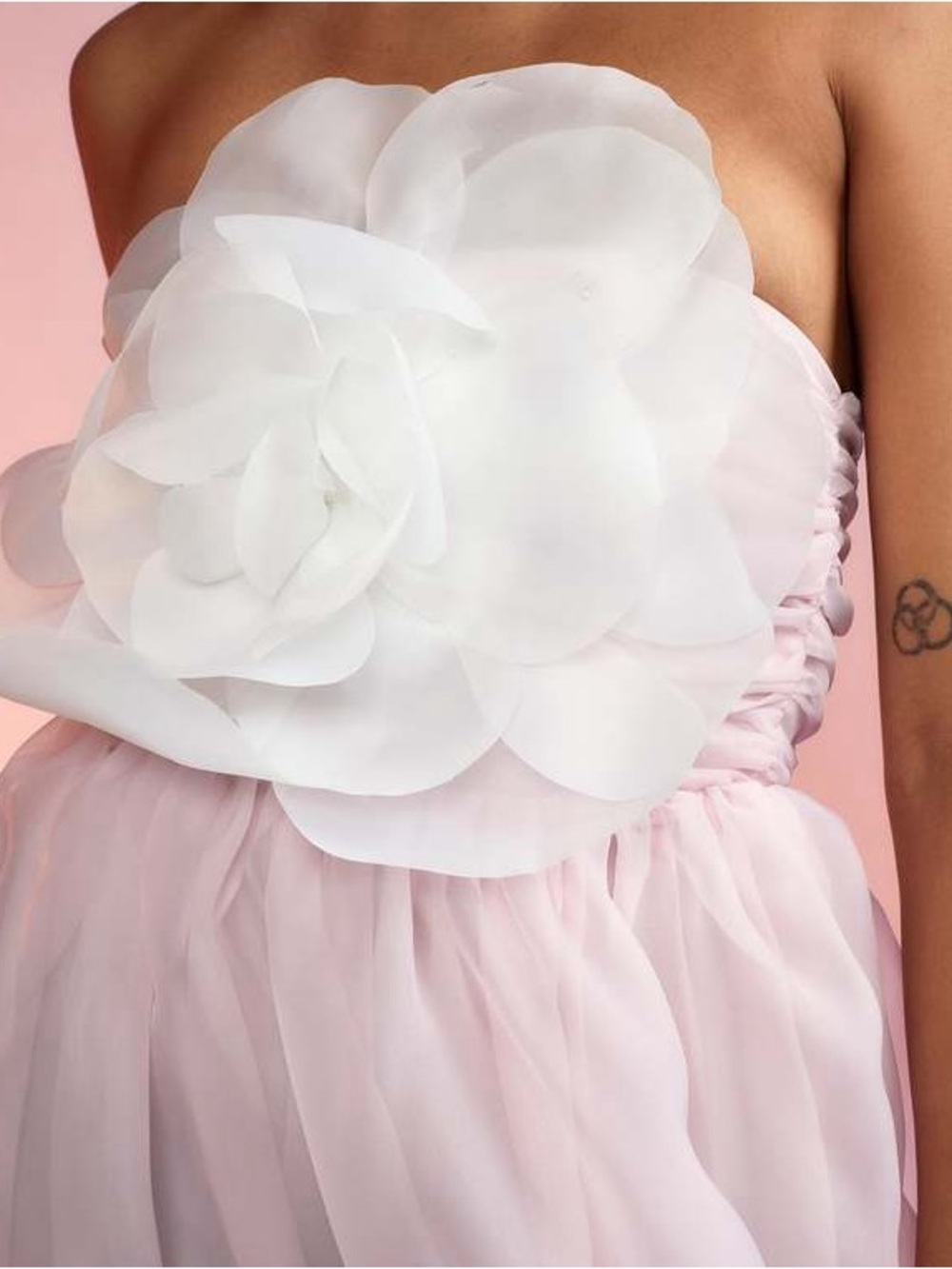 Cynthia Rowley Strapless Light Pink Tulle Dress with White Floral Applique - Picture 7 of 16